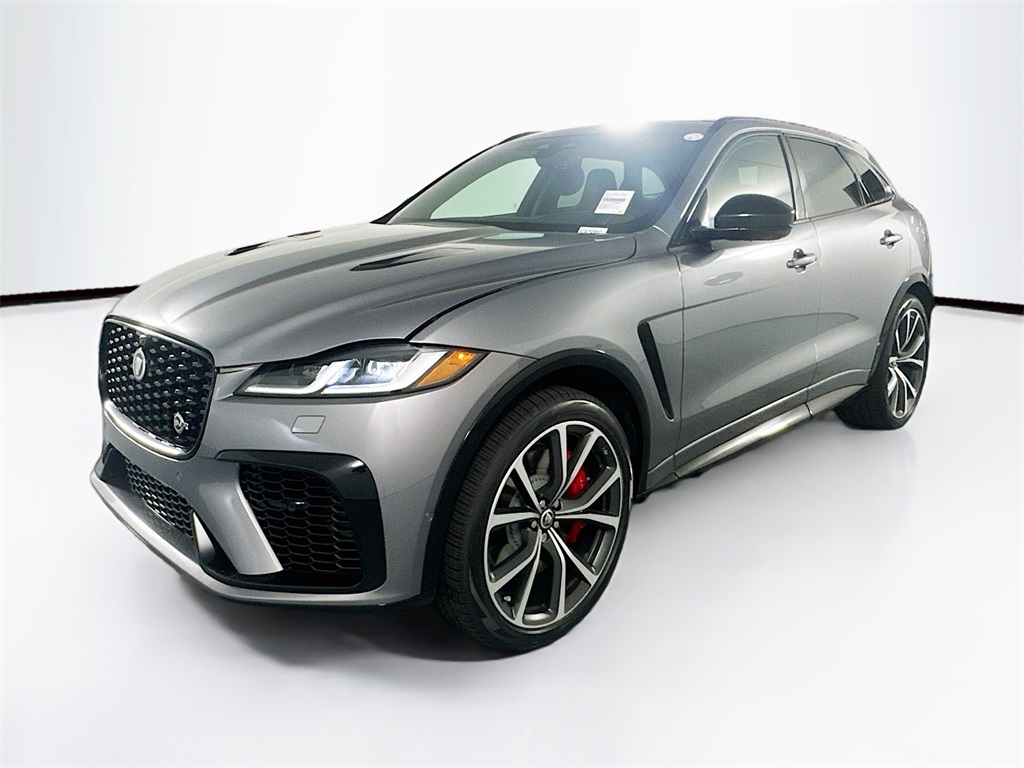 2026 Jaguar F-Pace SVR's photo