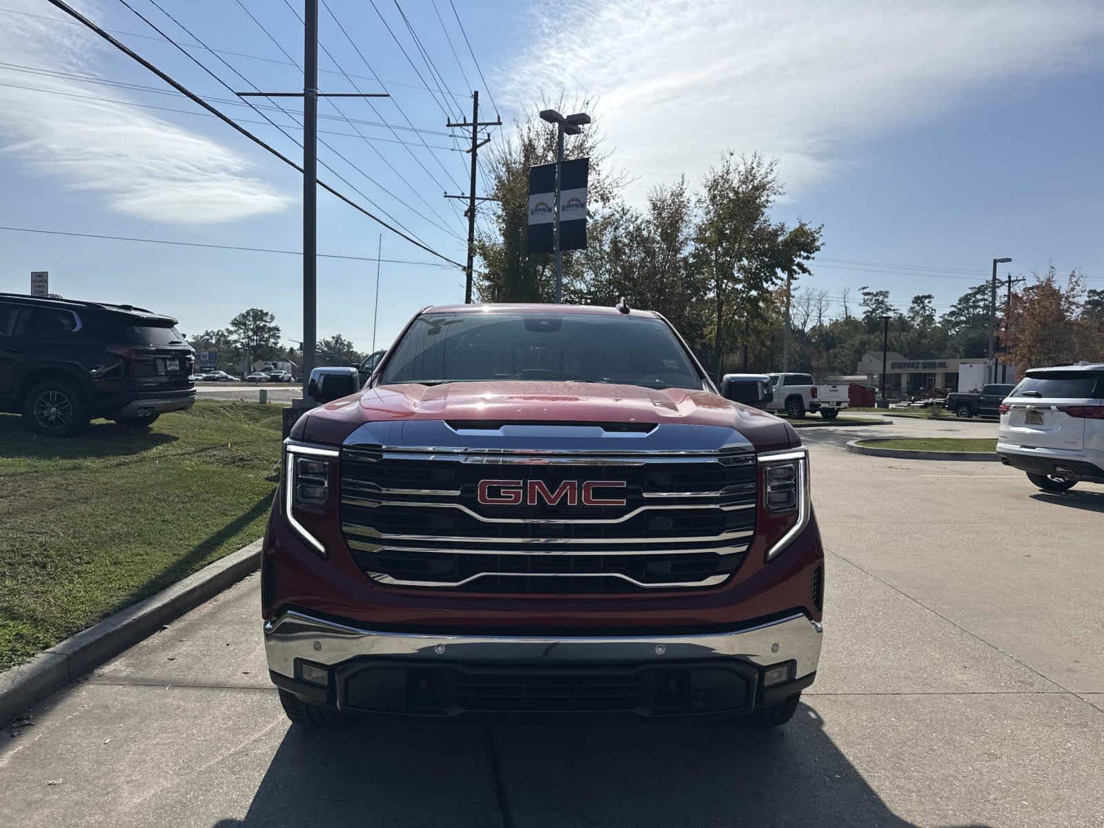 2026 Gmc Sierra 1500 SLT photo 2