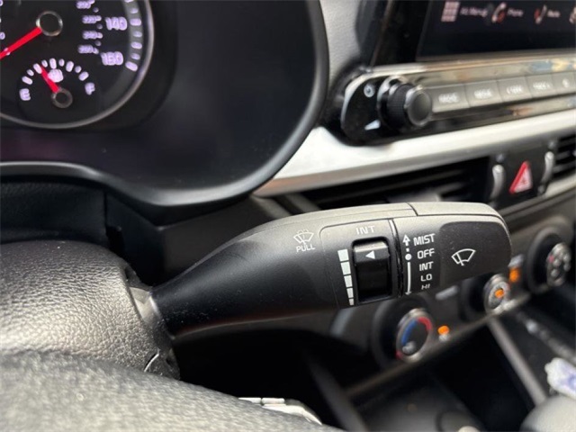 2023 Kia Forte LX photo 16