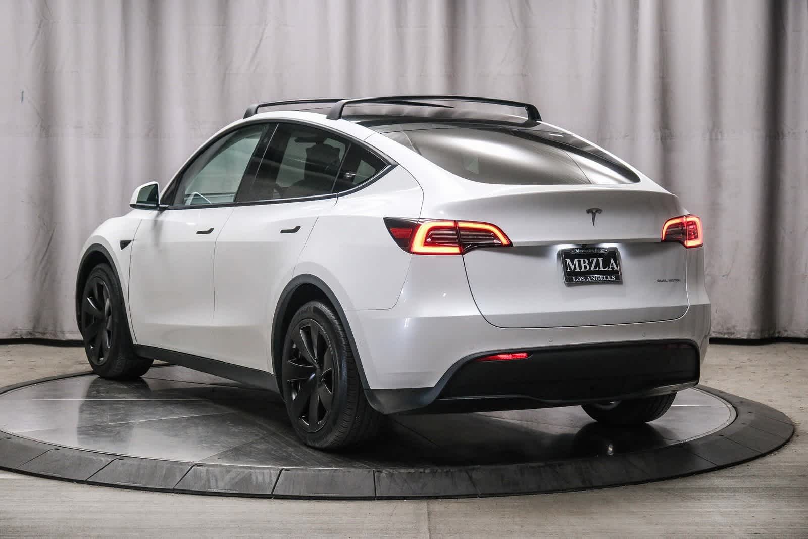 Used 2020 Tesla Model Y Long Range with VIN 5YJYGDEE8LF043064 for sale in Los Angeles, CA