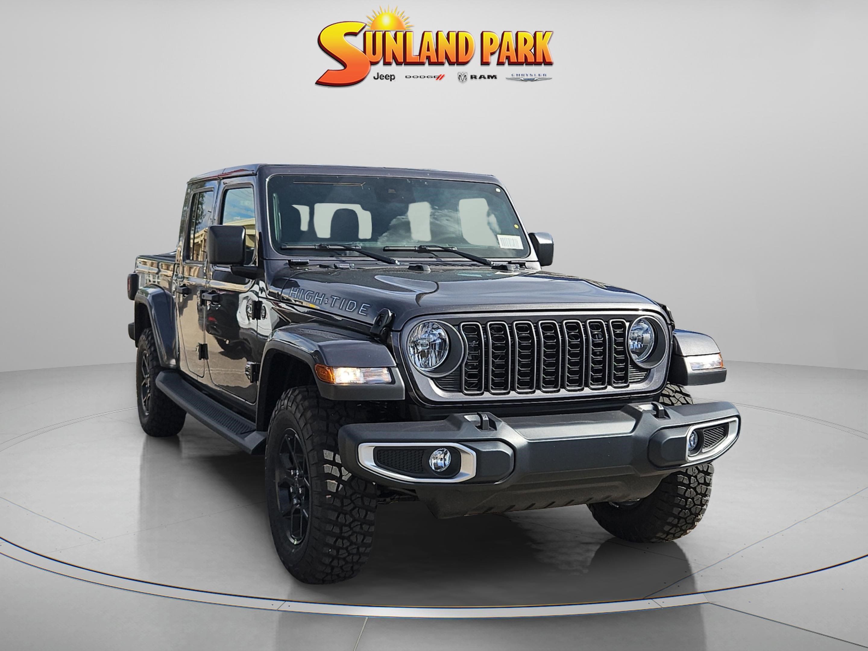 2025 Jeep Gladiator High Tide's photo