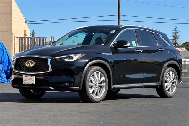 2022 Infiniti QX50 Luxe photo 7