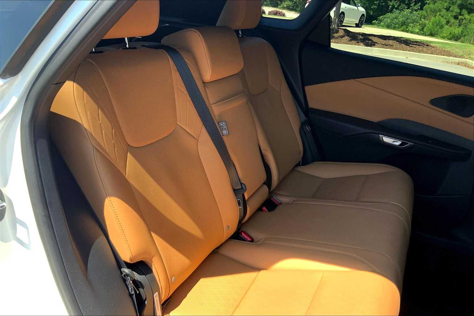 2024 Lexus RX Premium photo 18
