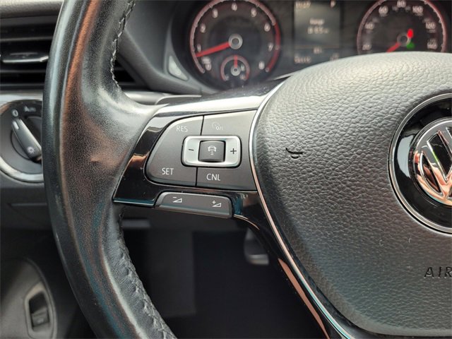 2020 Volkswagen Passat 2.0T R-Line photo 23