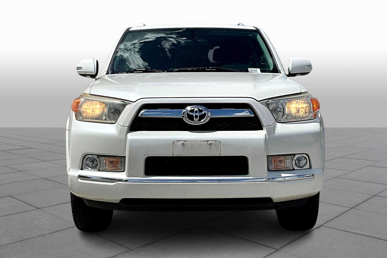 2012 Toyota 4Runner SR5 photo 3