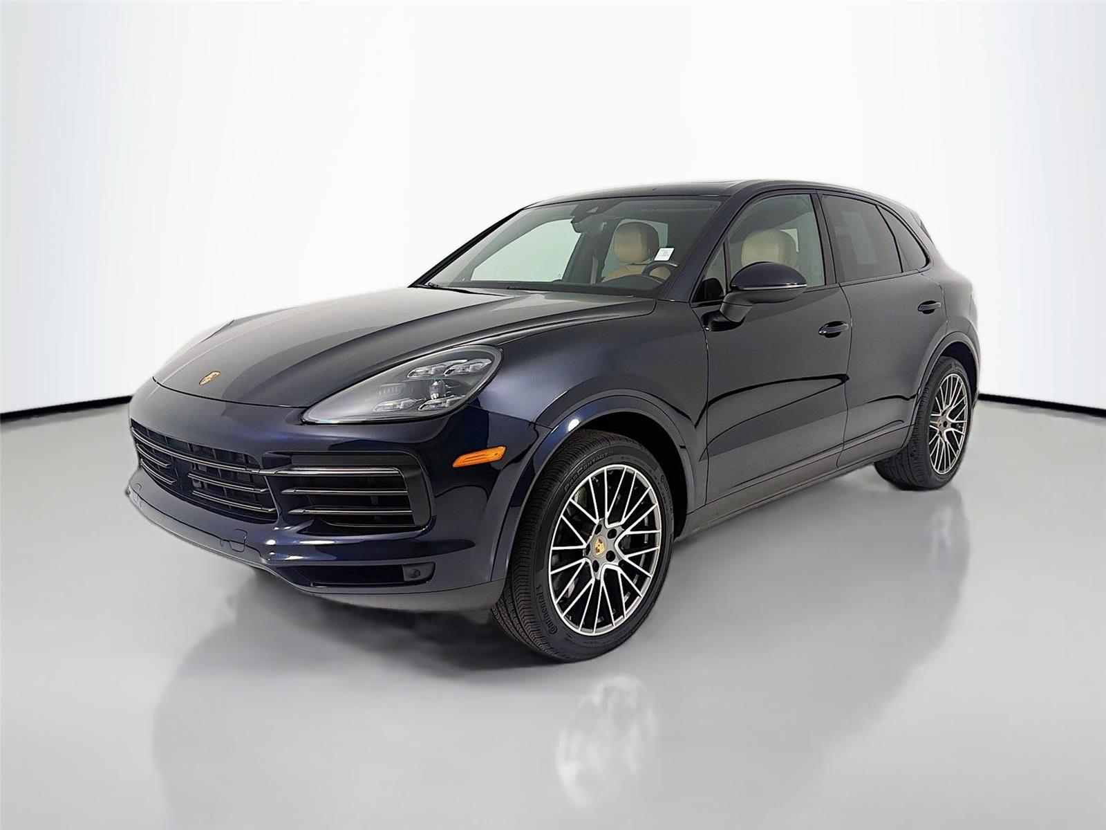 2023 Porsche Cayenne Base's photo