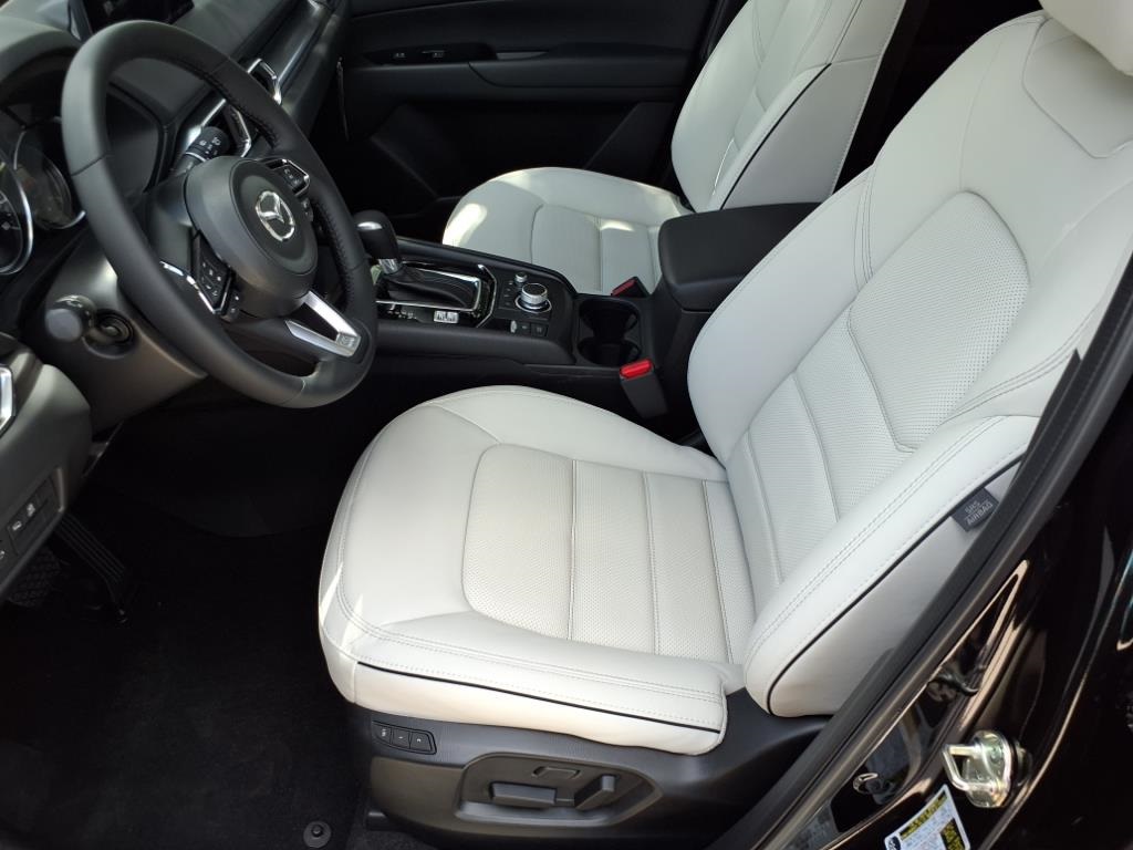 2025 Mazda CX-5 2.5 S Preferred photo 16