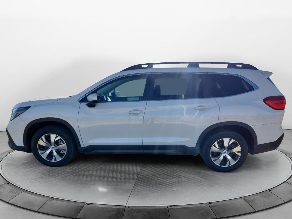 2024 Subaru Ascent Premium photo 2