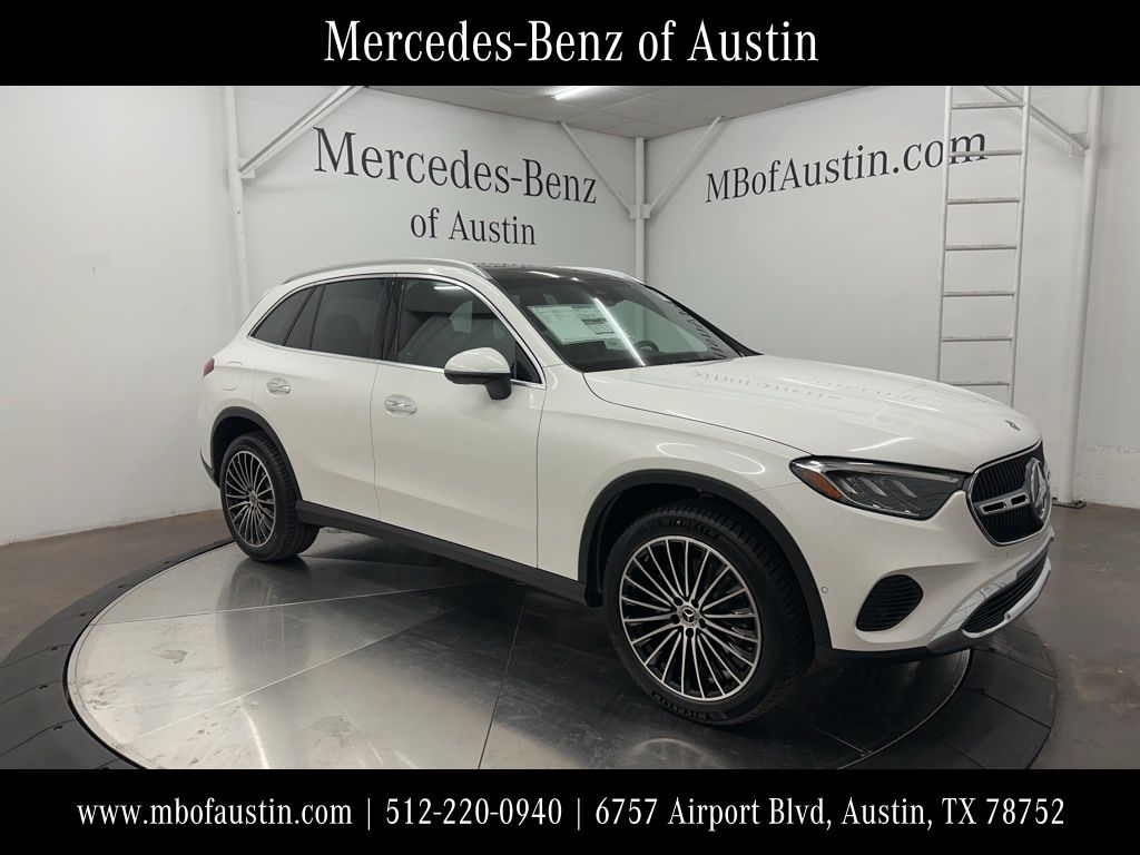 2026 Mercedes-Benz GLC Base's photo