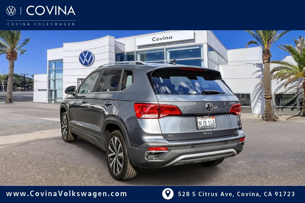 2024 Volkswagen Taos SE photo 4