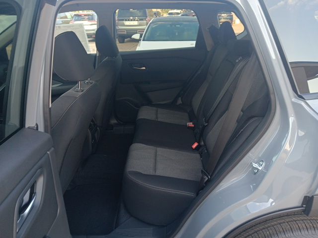 2026 Nissan Rogue SV photo 17