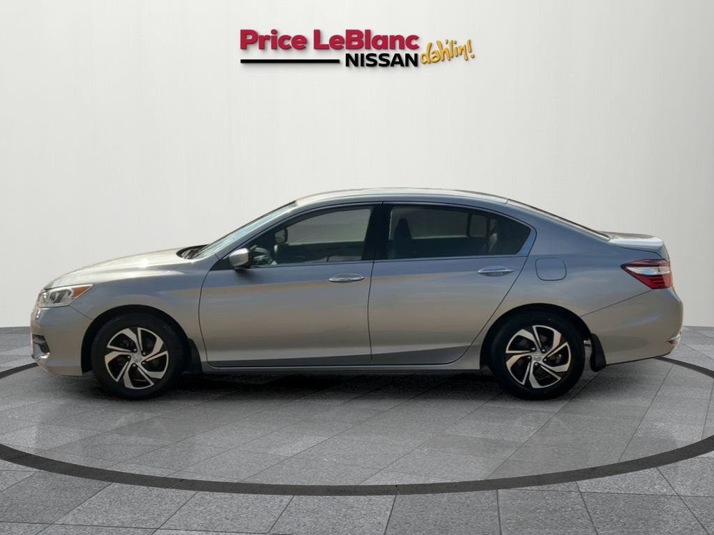 2016 Honda Accord LX photo 3