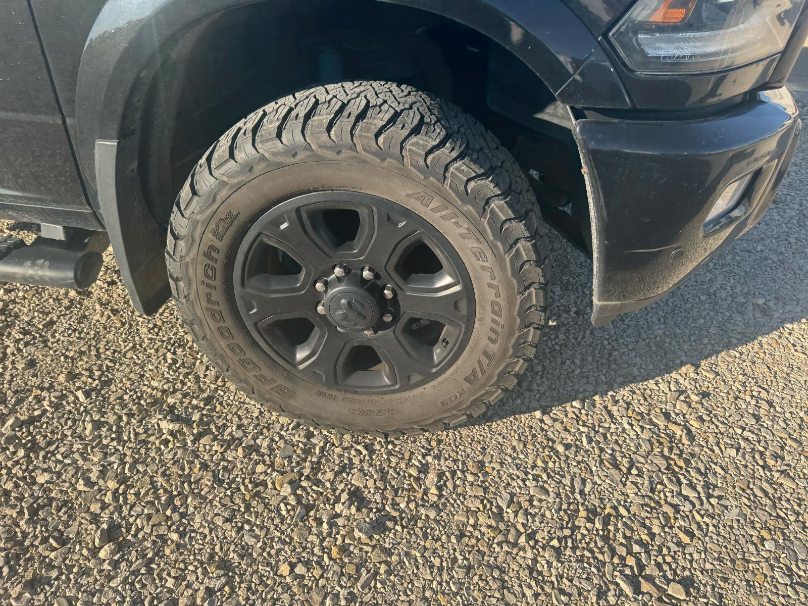 2017 Ram 2500 Laramie photo 2