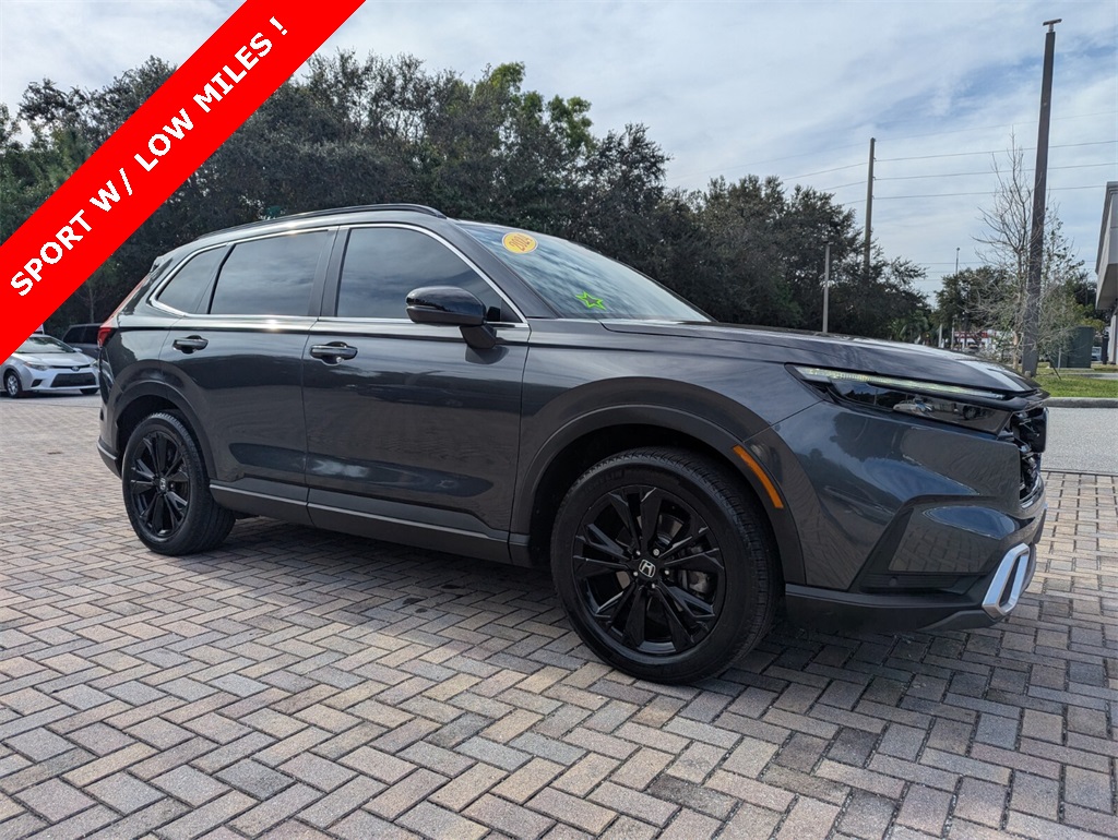 2024 Honda CR-V Sport Touring's photo
