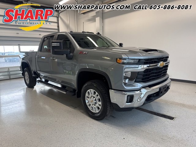 2026 Chevrolet Silverado 3500HD LT's photo
