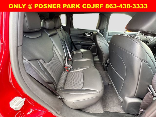 2025 Jeep Compass Latitude photo 21