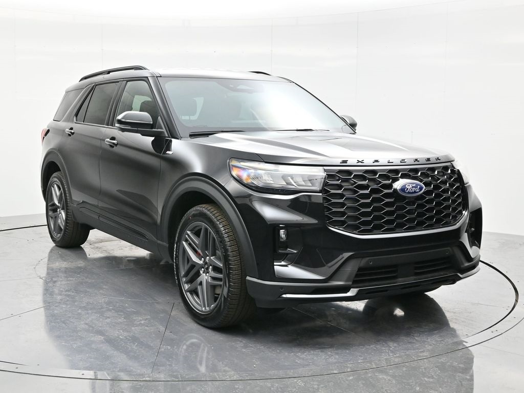 2026 Ford Explorer ST-Line photo 3