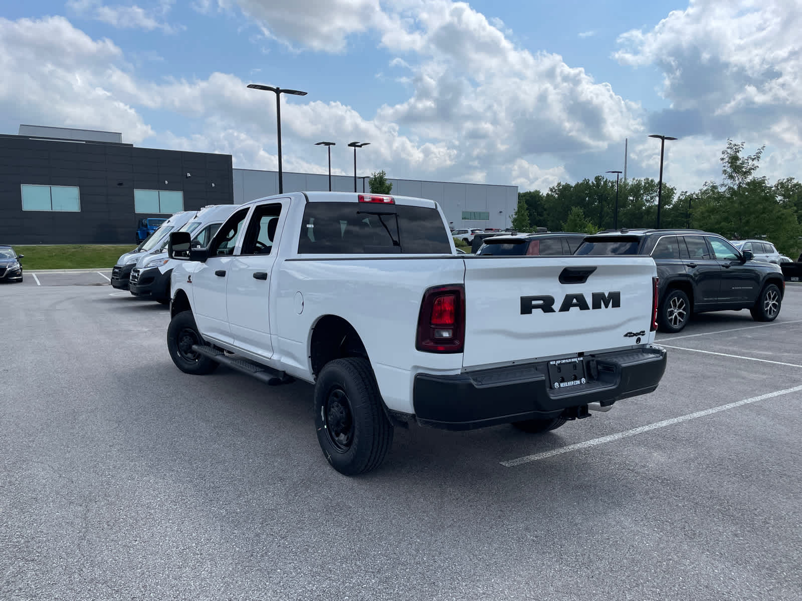 2025 Ram 2500 Tradesman photo 4