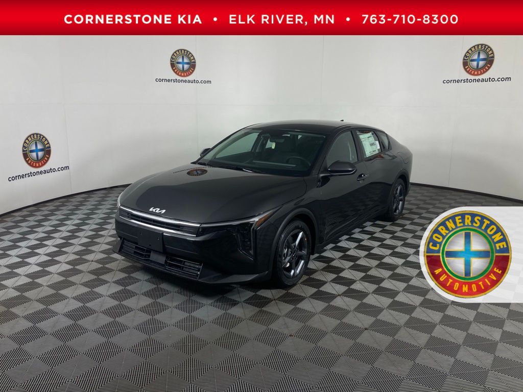 2025 Kia K4 LXS's photo