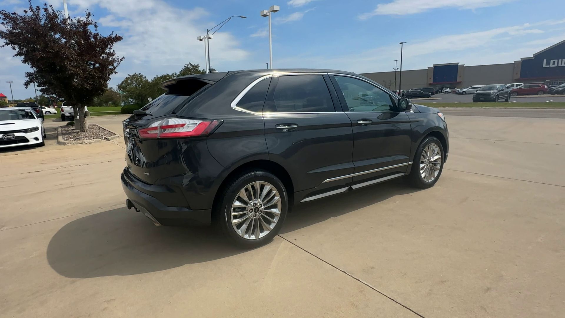 2021 Ford Edge Titanium photo 7