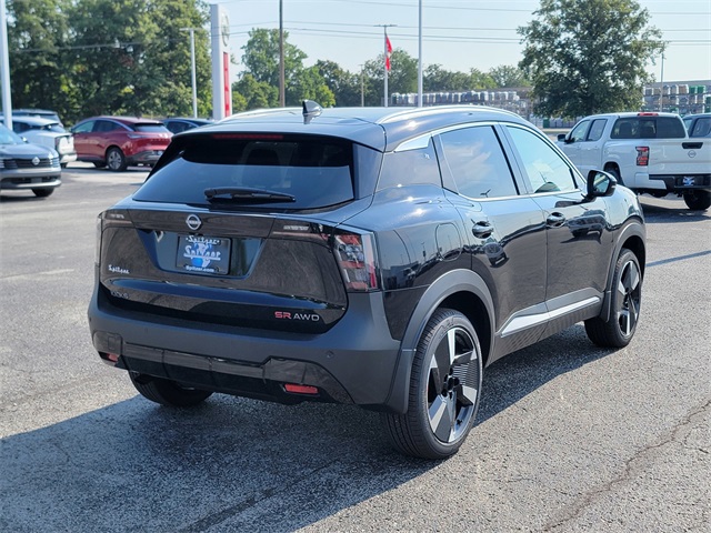 2025 Nissan Kicks SR photo 4