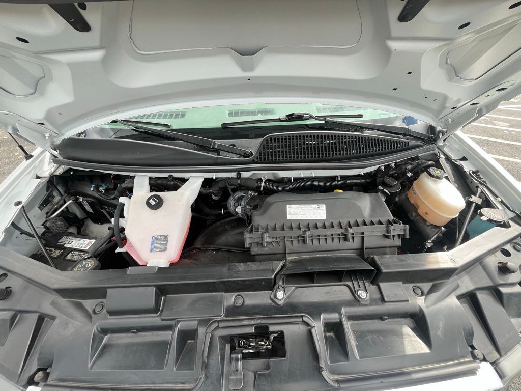 2023 Gmc Savana 2500 Cargo photo 23