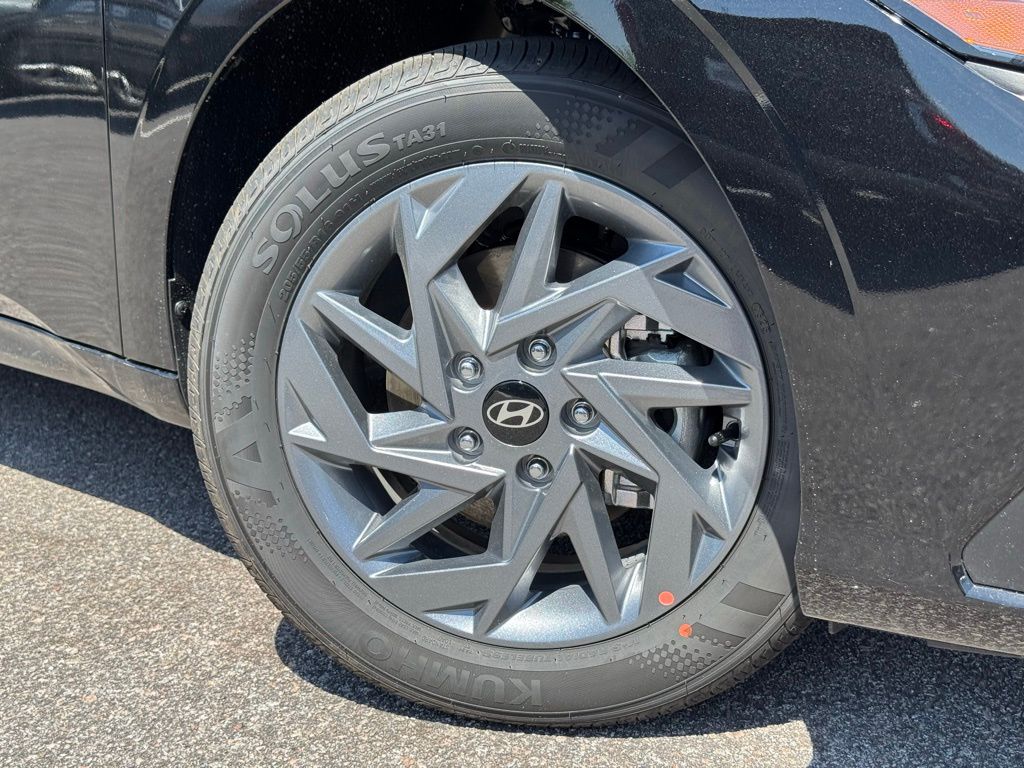 2025 Hyundai Elantra Hybrid Blue photo 4