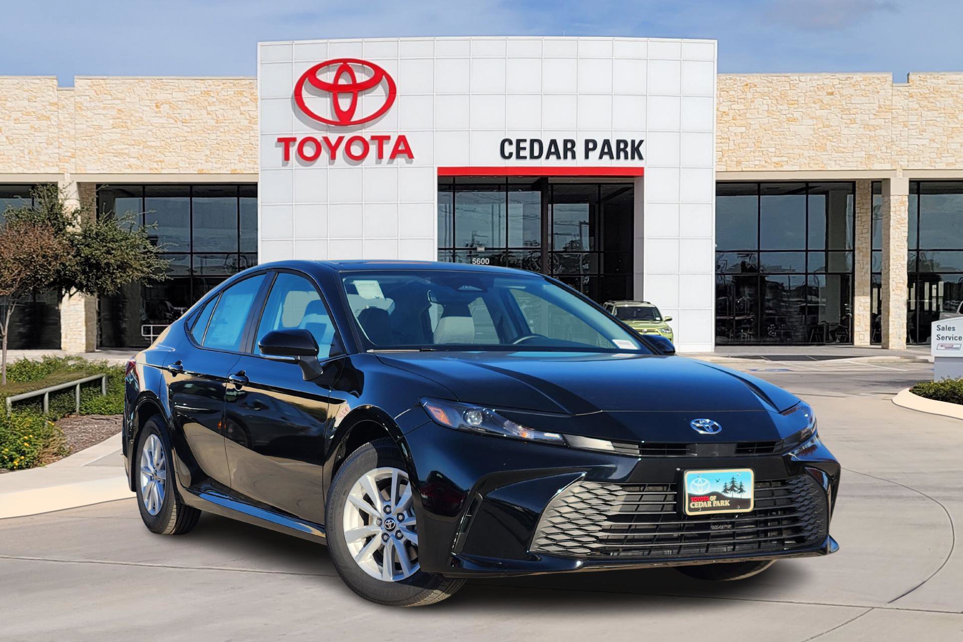 2026 Toyota Camry LE's photo