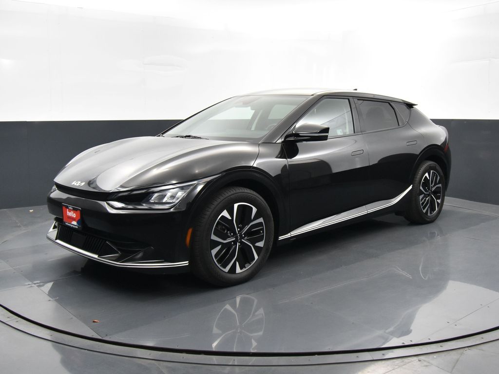 2022 Kia EV6 Wind photo 3