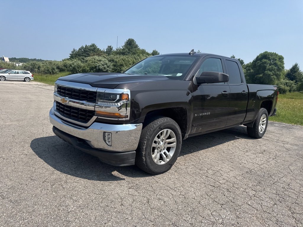 2018 Chevrolet Silverado 1500 LT photo 4