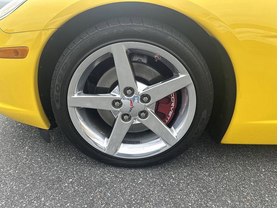 2006 Chevrolet Corvette Base photo 15