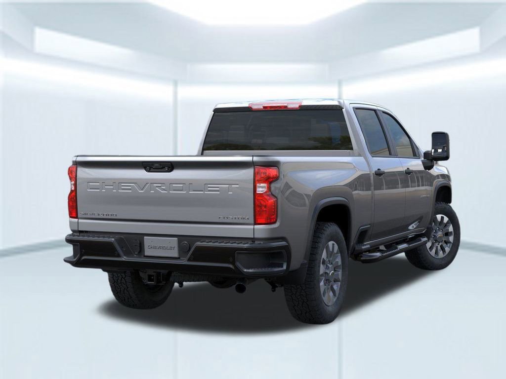 2026 Chevrolet Silverado 2500HD Custom photo 4