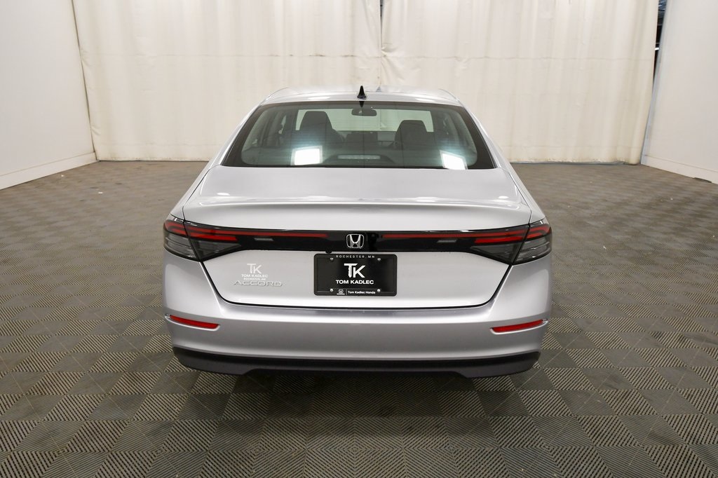 2025 Honda Accord SE photo 4