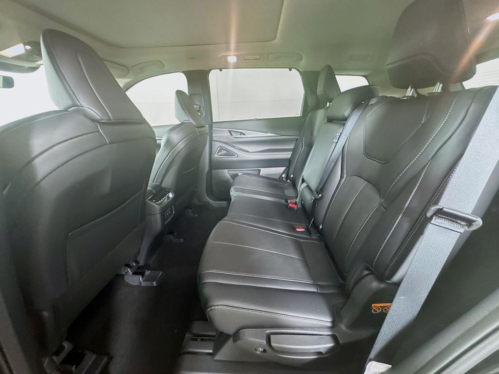 2026 Infiniti QX60 Luxe photo 27