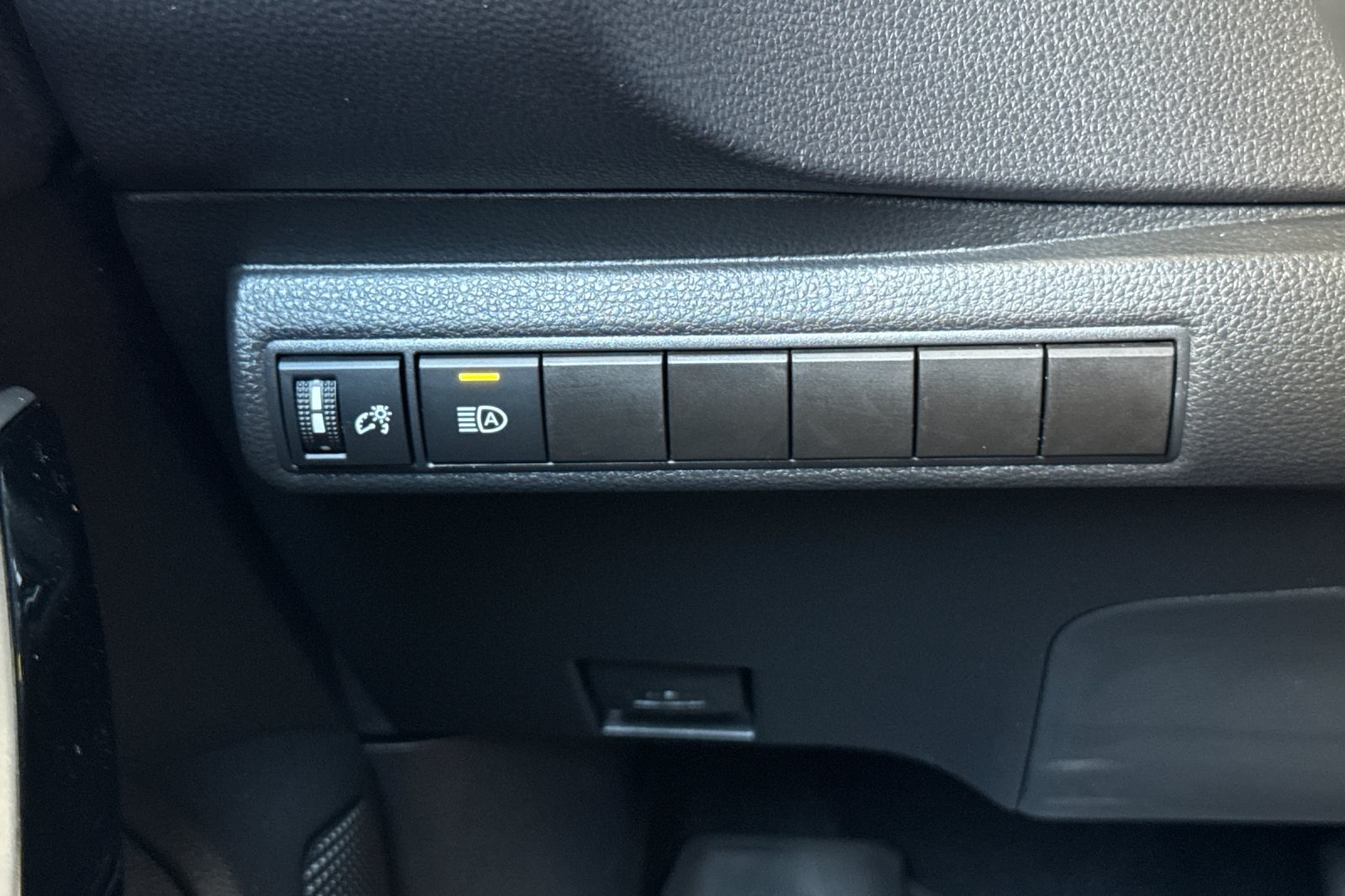 2023 Toyota Corolla XSE photo 28
