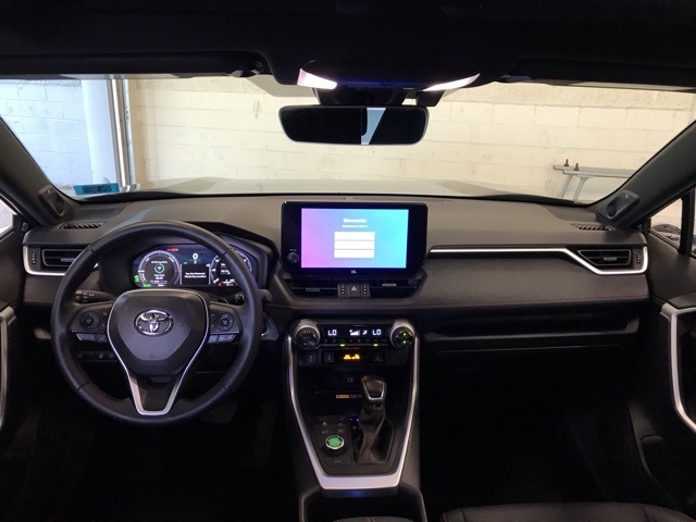 2025 Toyota RAV4 Hybrid XSE photo 15