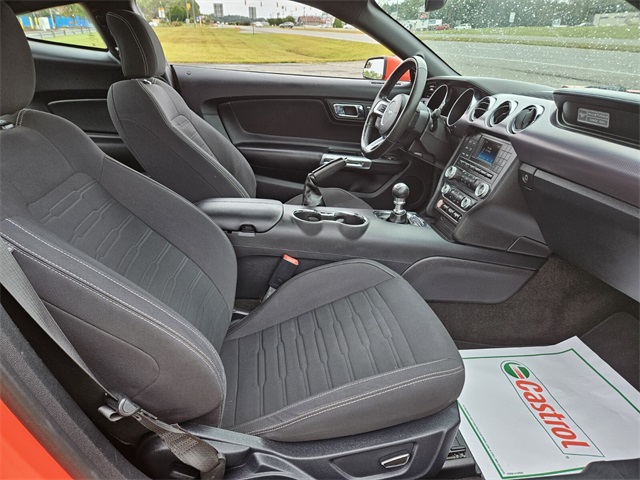 2015 Ford Mustang GT photo 15