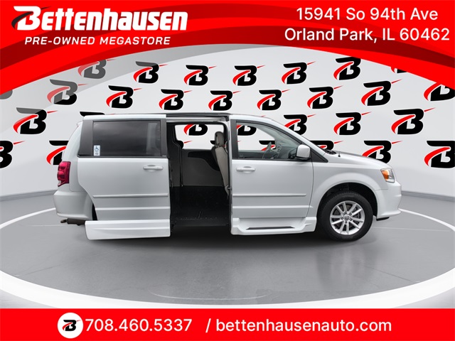 2014 Dodge Grand Caravan SXT's photo