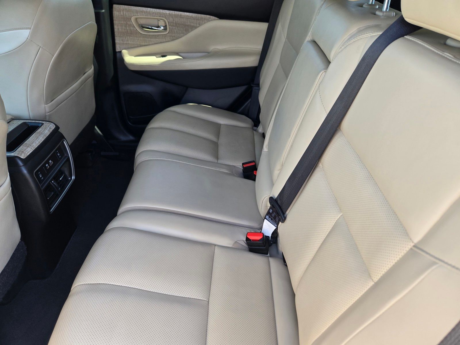 2023 Nissan Murano SL photo 10