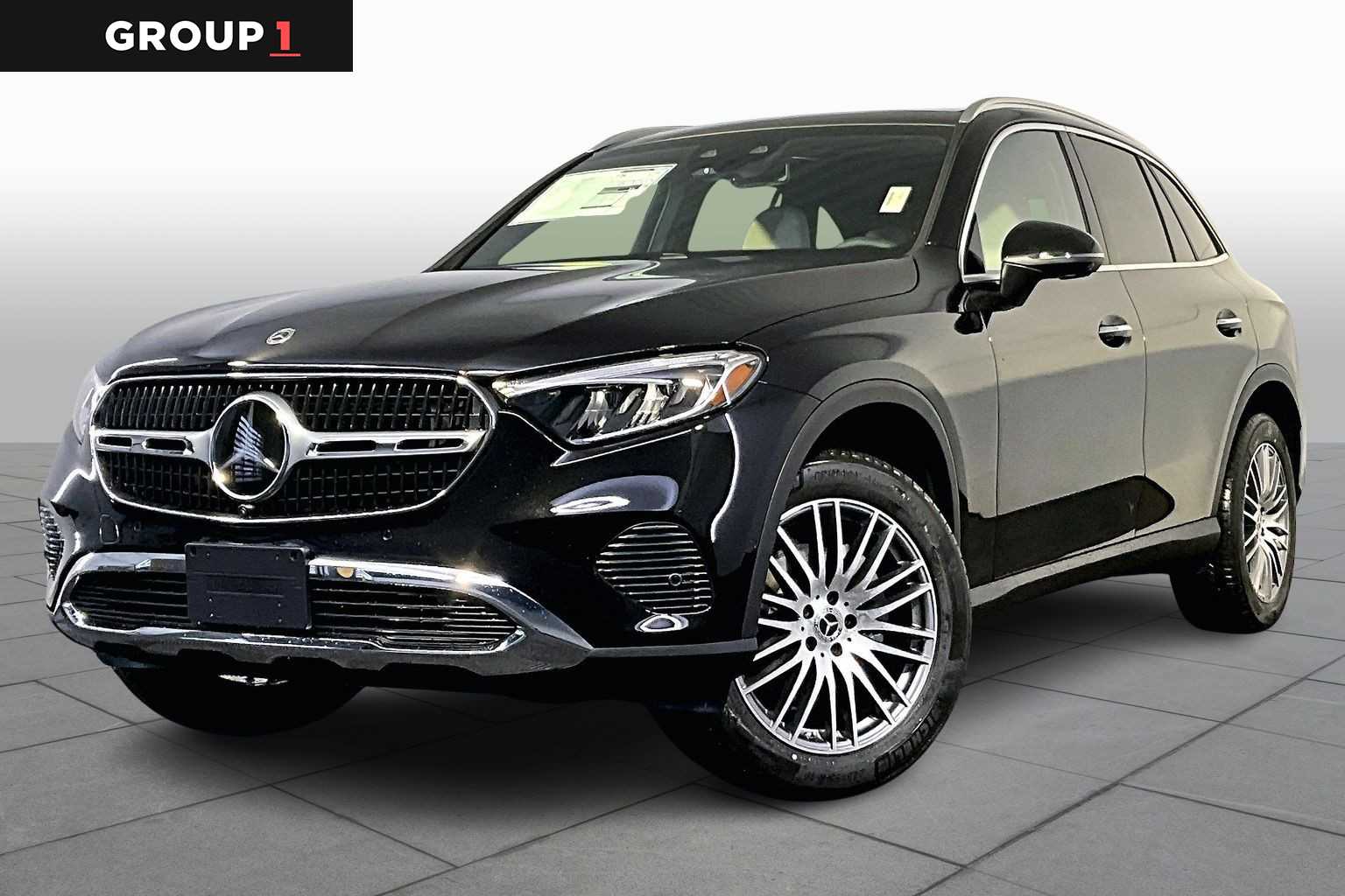 2026 Mercedes-Benz GLC Base's photo