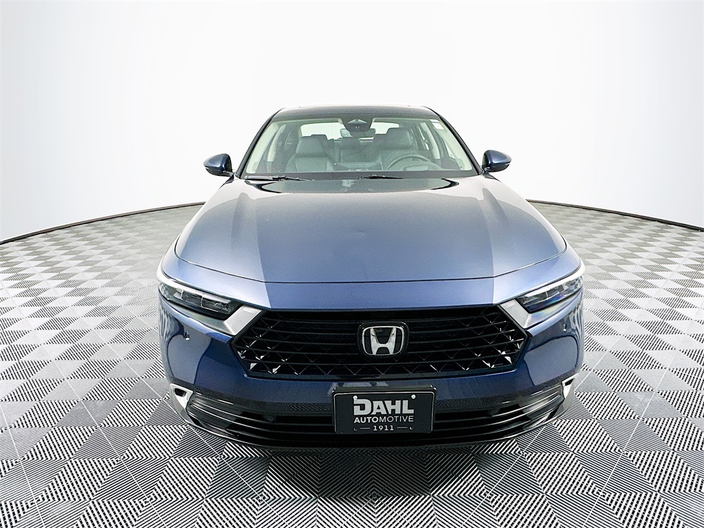 2024 Honda Accord Hybrid Touring photo 2