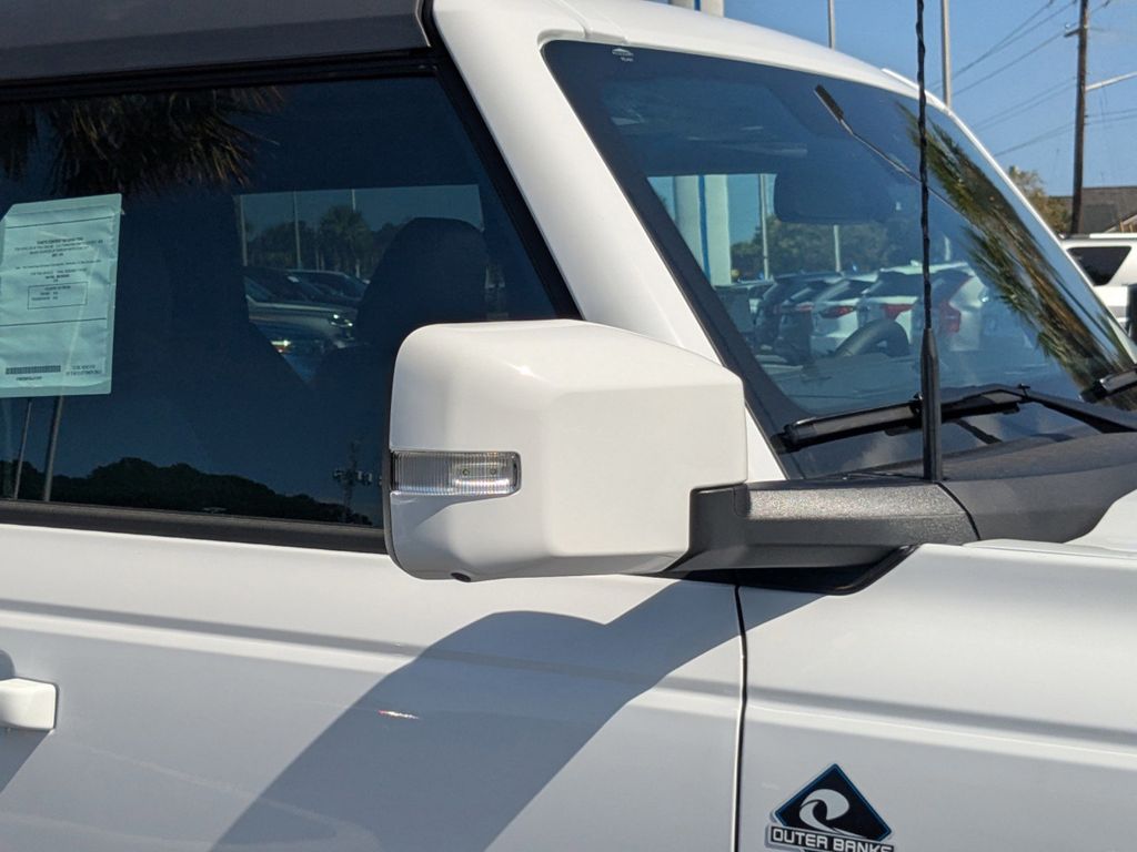 2025 Ford Bronco Outer Banks photo 12