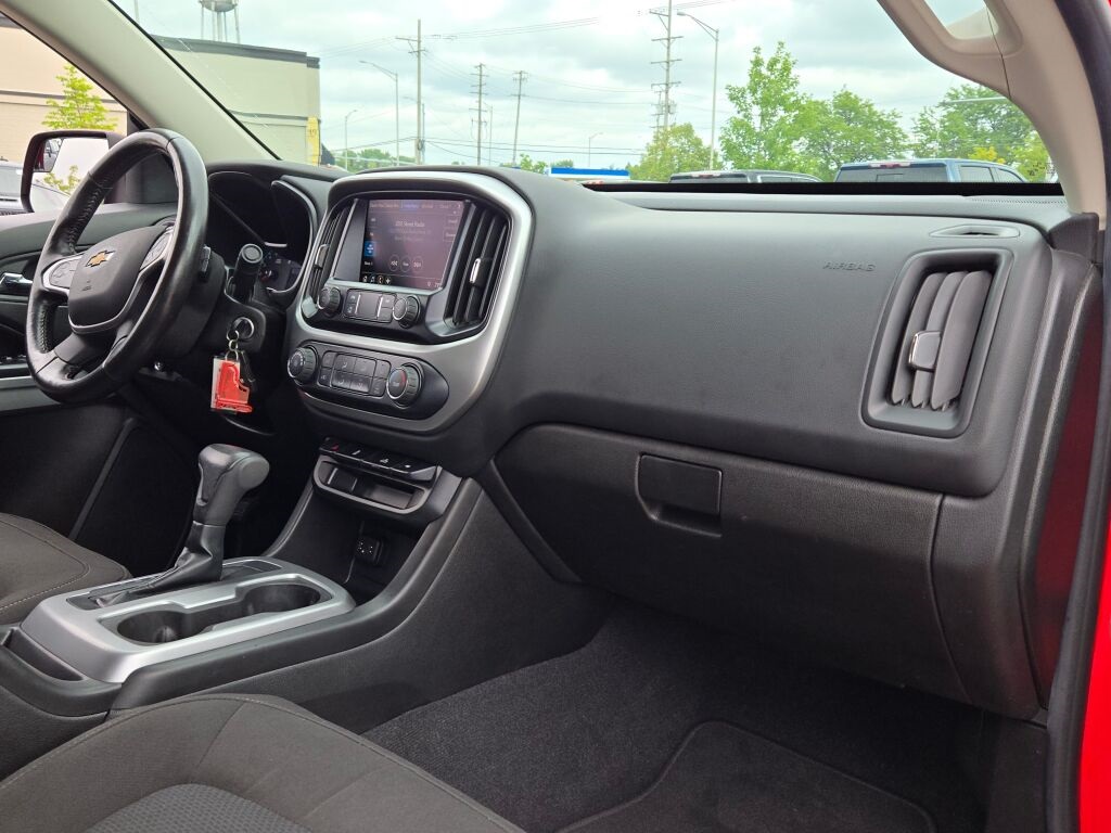 2020 Chevrolet Colorado LT photo 5