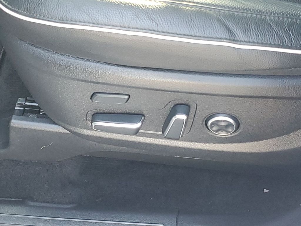 2024 Hyundai Palisade Limited photo 26