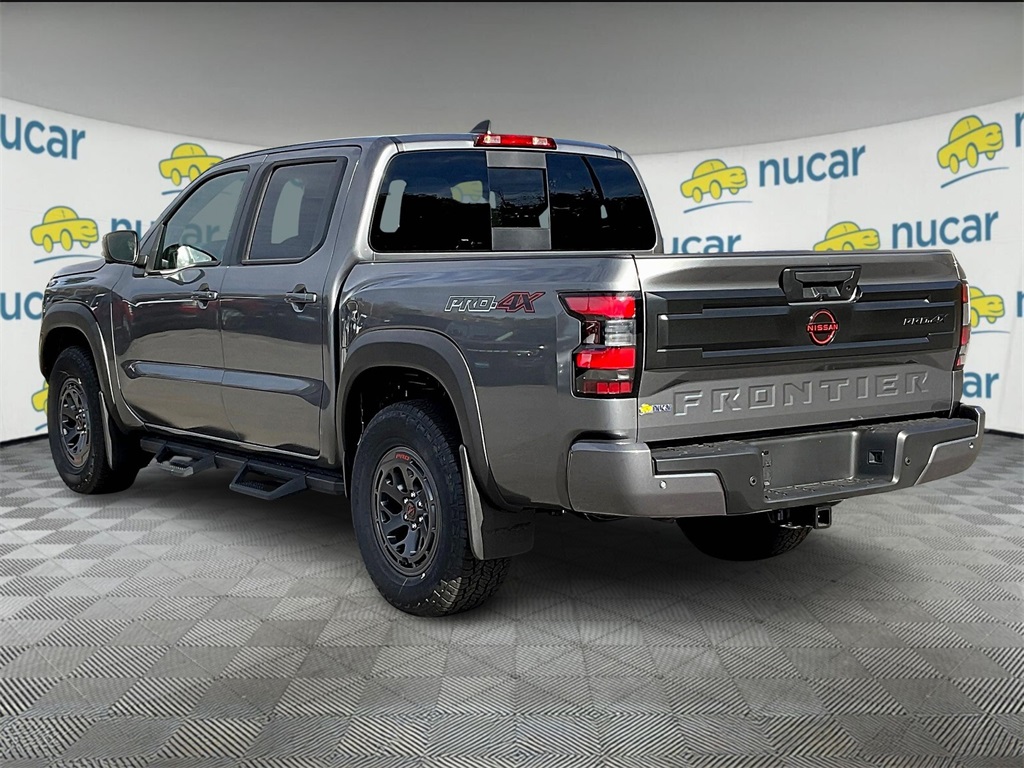 2026 Nissan Frontier Crew Cab PRO-4X photo 4