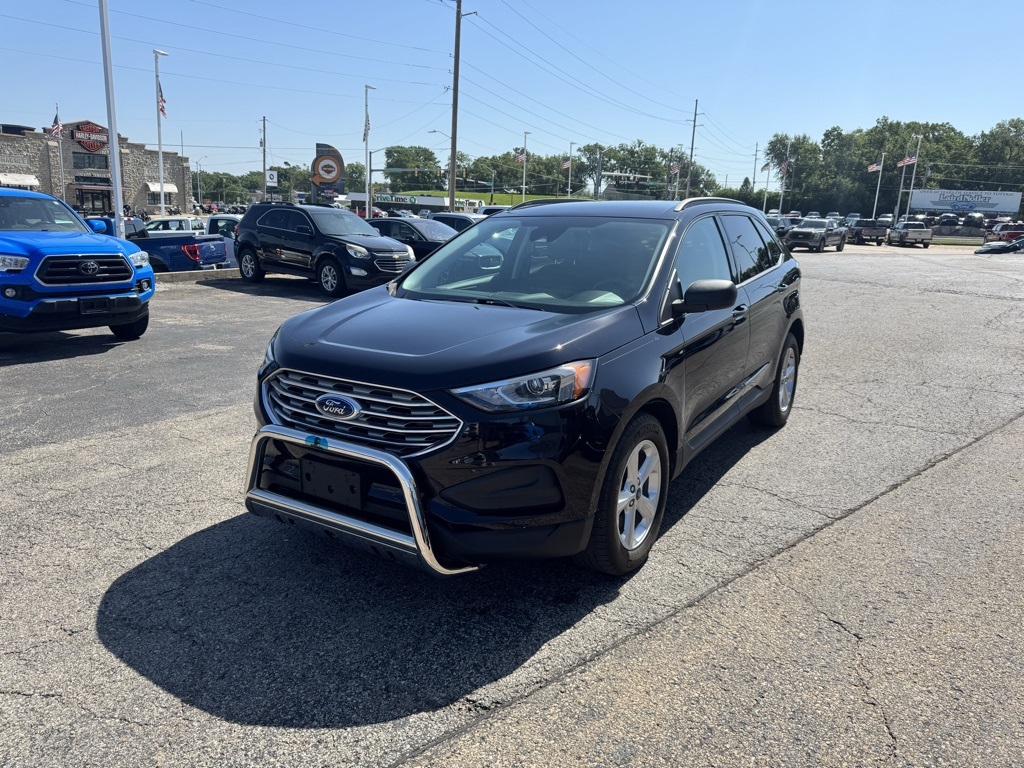 2022 Ford Edge SE photo 3