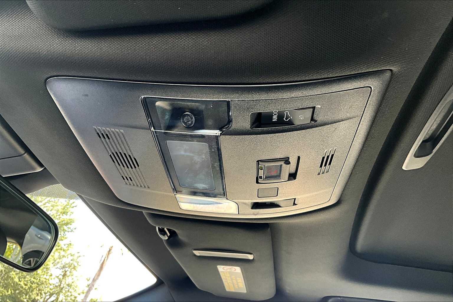 2021 Lexus UX 250h photo 33