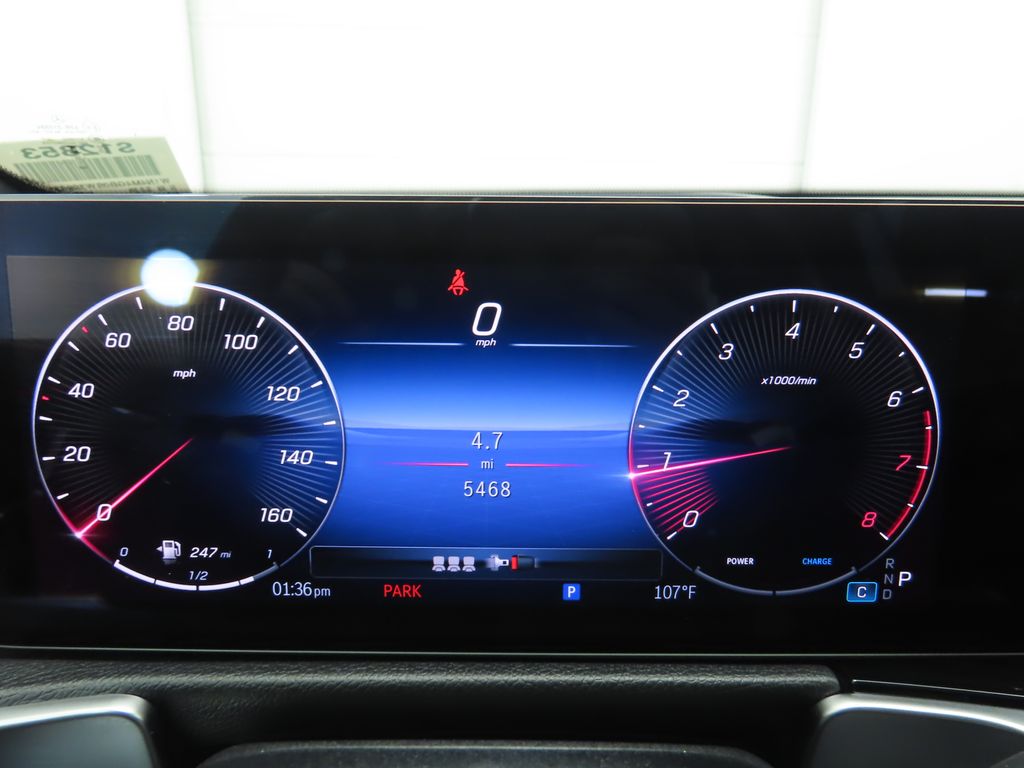 2025 Mercedes Benz GLB 250 photo 33