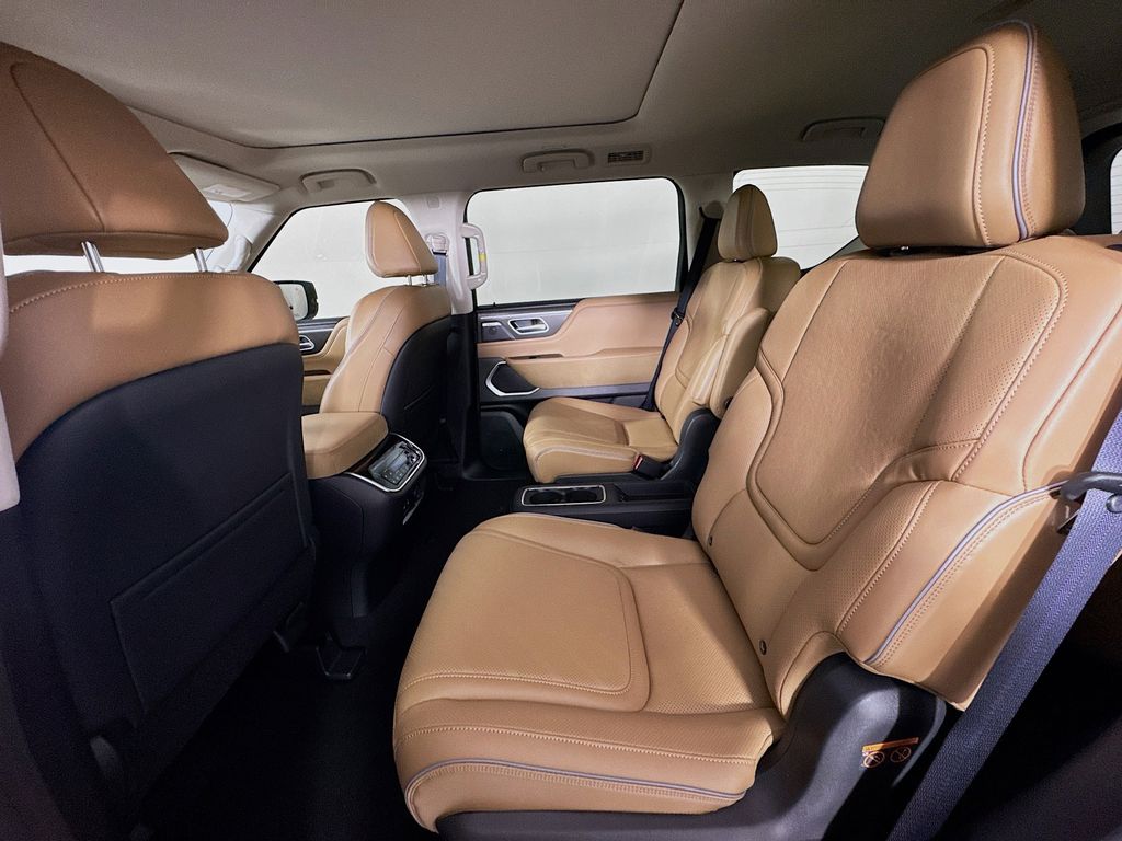 2025 Infiniti QX80 Luxe photo 23