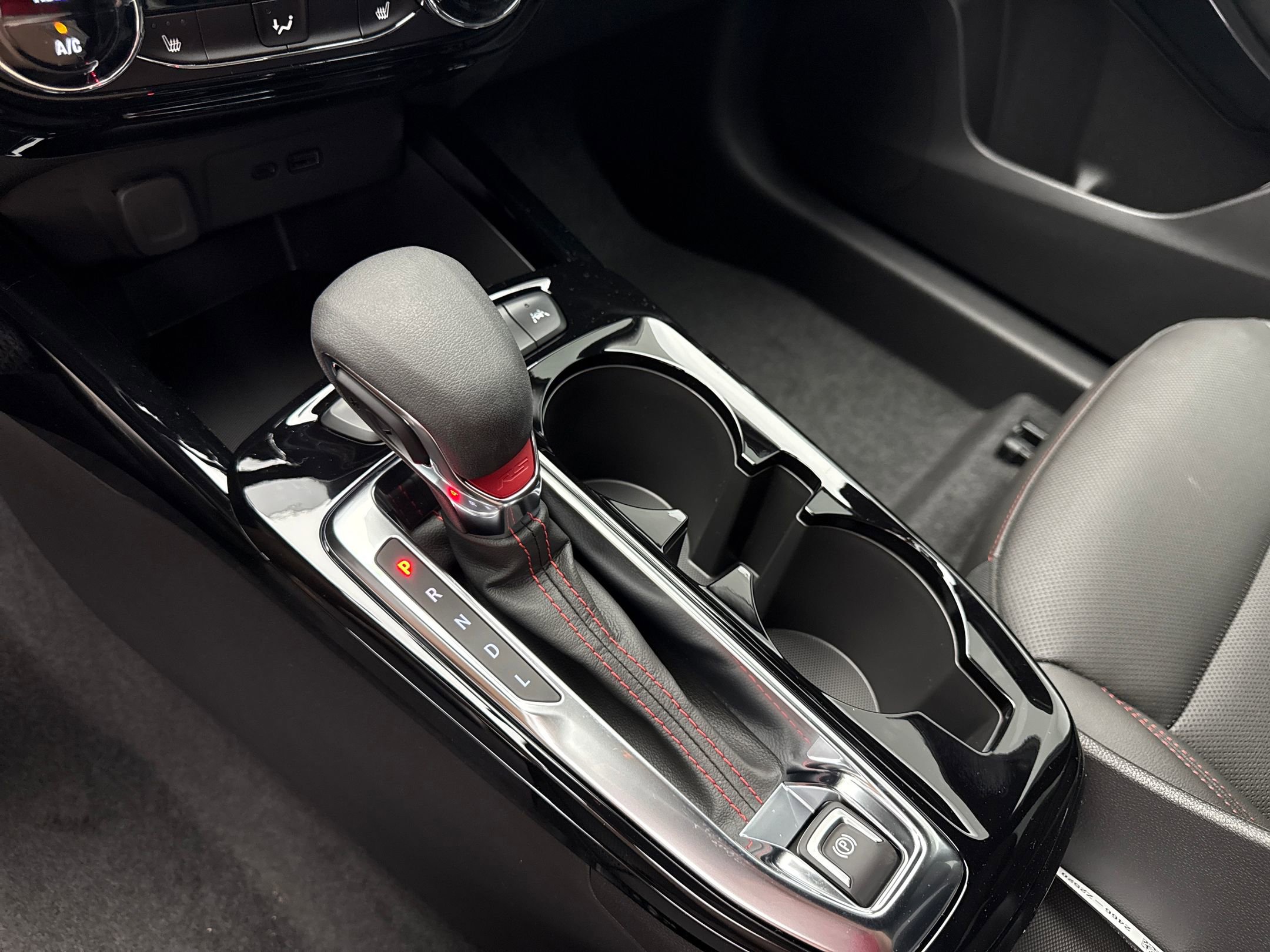 2025 Chevrolet Trax photo 17